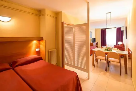 Aparthotel Bertran in Barcelona — foto 12