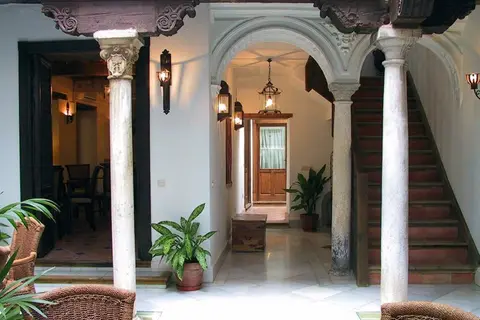 Casa del Capitel Nazari in Granada — foto 5