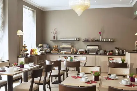 Champs Elysee Friedland in Parijs, foto 11