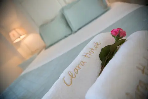 Clara Hotel in Πέτρα — foto 8