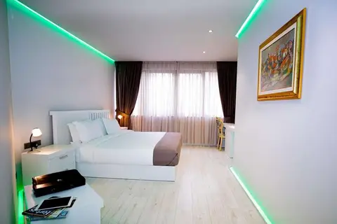 Metro Hotel Tirana in Tirana — foto 5