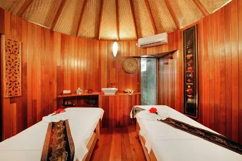 Nika Island Resort & Spa in Mathiveri, foto 27