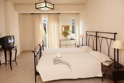 Lambrinos Suites in Platanias (Chania) — foto 2