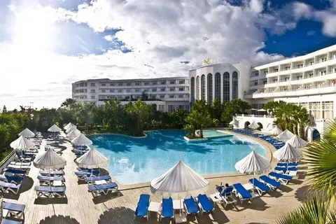 Blue Marine Hotel & Thalasso in Oggi