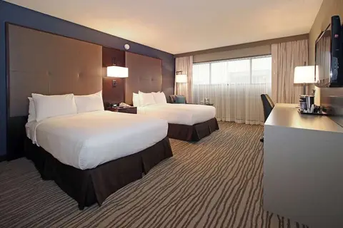 Doubletree by Hilton Newark Airport in Newark — foto 2