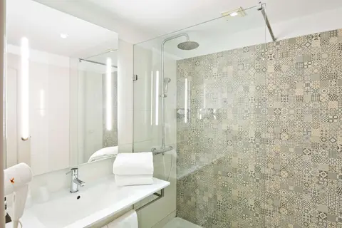 Golden Tulip Porto Gaia Hotel & Spa in Vila Nova de Gaia — foto 17