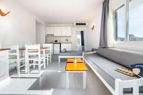 Apartamentos Vibra Caleta Playa in Ciutadella — foto 20