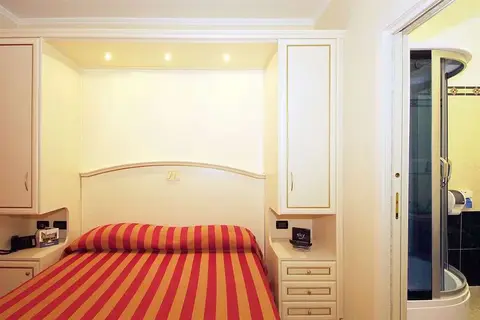 Fashion Hotel in Valmontone — foto 5