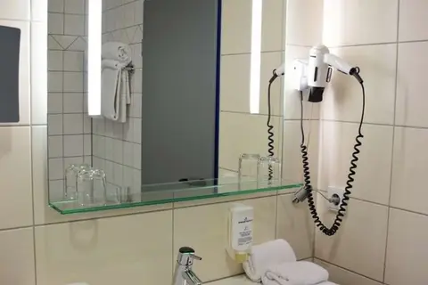 Econtel Hotel Munchen in München — foto 21