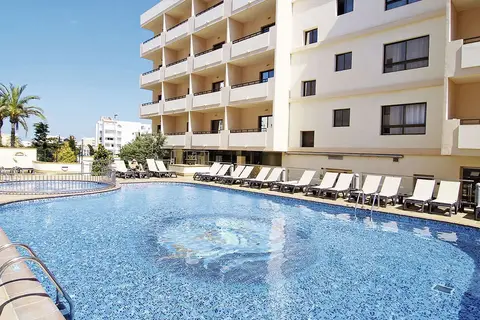 Invisa La Cala in Santa Eulària des Riu