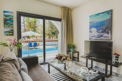 Latchi Escape Hotel & Suites in Νέο Χωριό — foto 16