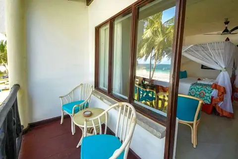 Papillon Lagoon Reef in Ukunda — foto 3