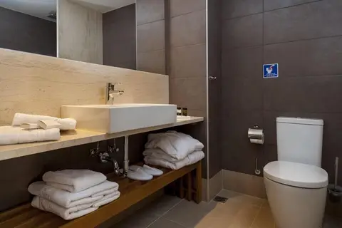 Santa Marina Beach Hotel in Agia Marina — foto 27