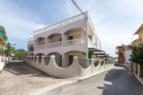 Bella Vista Hotel & Studios in Μπενίτσες — foto 15
