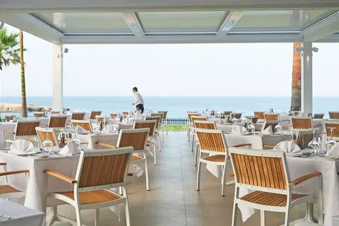 Sunrise Jade Hotel in Παραλίμνι — foto 9
