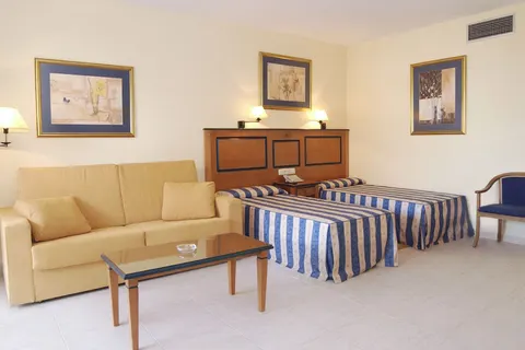 Pyr Fuengirola in Fuengirola — foto 8