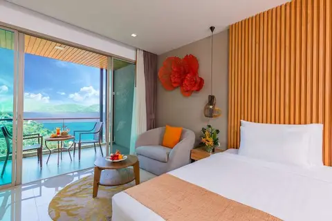 Wyndham Grand Phuket Kalim Bay in กมลา — foto 5