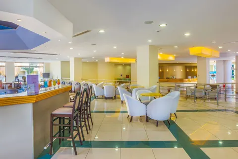 Fly & Go Kipriotis Maris Suites foto 17