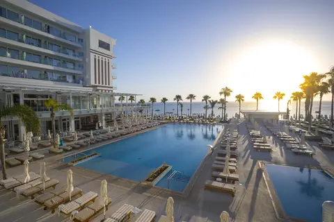 Constantinos The Great Beach Hotel in Παραλίμνι — foto 20