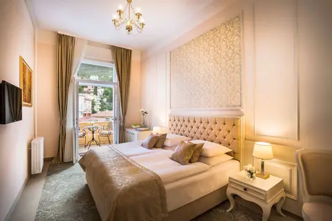 Hotel Palace Bellevue in Opatija — foto 2