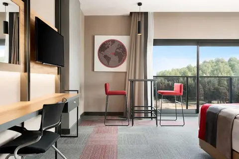 Ramada by Wyndham Tire in Tire — foto 16