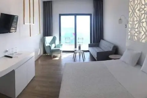 Epirus Hotel in Sarandë — foto 19