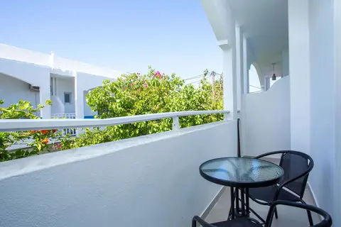 Atma Beach Room & Suites in Φαληράκι — foto 6