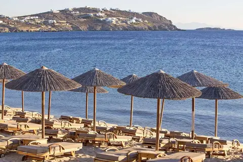 Manoulas Mykonos Beach Resort in Άγιος Ιωάννης Διακόφτης — foto 10