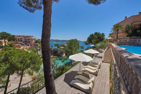 Petit Cala Fornells Hotel in Calvià — foto 3