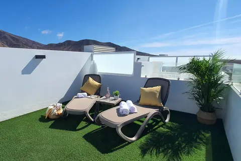Serena Holiday Homes by LIVVO in Yaiza — foto 3