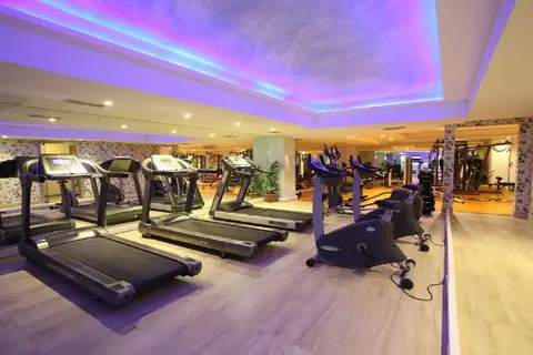 Bilek Istanbul Hotel in Kâğıthane — foto 10