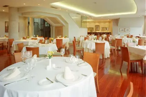 Gran Hotel Los Abetos in Santiago De Compostela — foto 3
