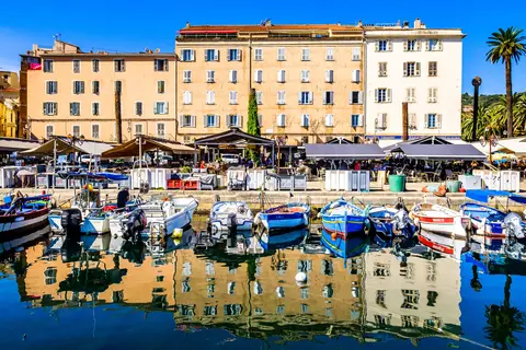 Ontdek Sardinië en Corsica in Milaan
