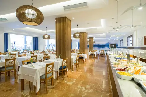 OKU Ibiza in Sant Antoni de Portmany — foto 8