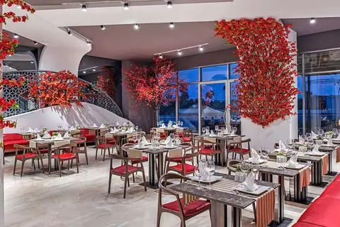 Delphin Be Grand Hotel in Güzeloba Mahallesi — foto 4