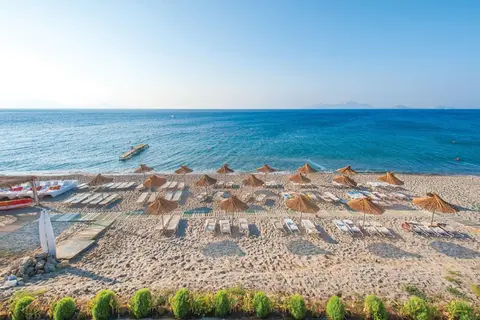 Akti Beach Club in Καρδάμαινα — foto 11