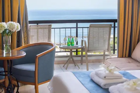 Anastasia Beach Hotel in Παραλίμνι — foto 14