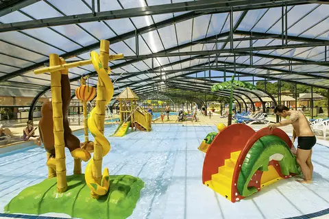 Camping Domaine La Yole by Happy Camp in Zuidkote — foto 8