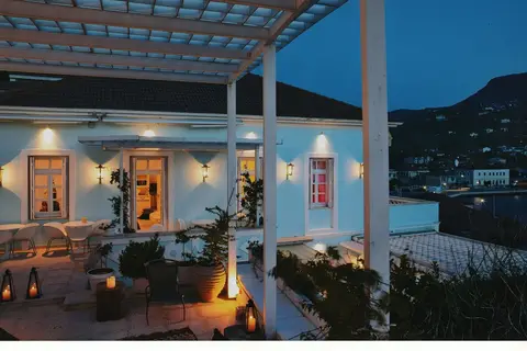Perantzada Hotel in Βαθύ