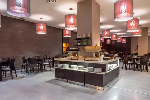 Hotel Macia Real de la Alhambra in Granada — foto 17