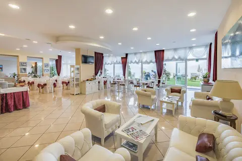 Hotel Regina in Meran — foto 23