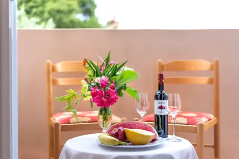Sunday Hotel in Ιαλυσός — foto 14