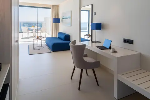 Royal Marina Suites Boutique Hotel in Yaiza — foto 17