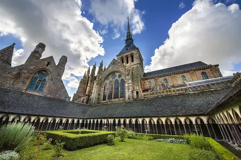 Mont Saint Michel in Genêts — foto 34