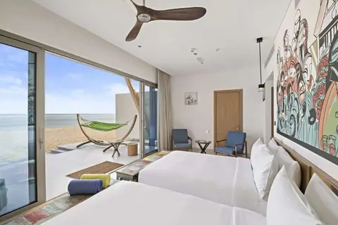 Fuwairit Kite Beach Tapestry Collection by Hi in Fuwairit — foto 3