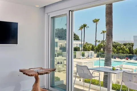 So White Beach Resort in Ayia Napa — foto 12
