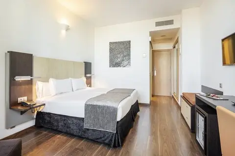 Hotel ILUNION Aqua 4 in Valencia — foto 27