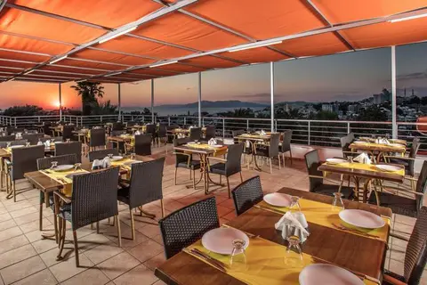 Palmin Hotel in Kuşadası — foto 5