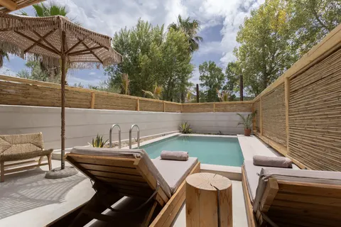 Nusa Suites & Villas in Pallini Municipal Unit — foto 22
