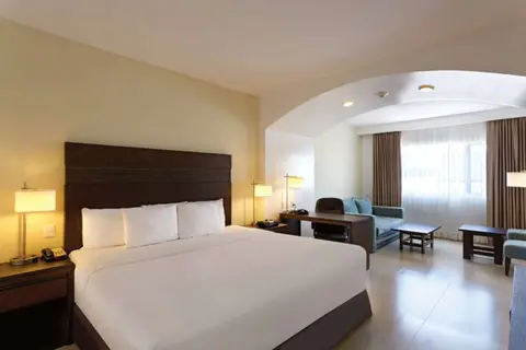 La Quinta Inn & Suites Cancun in Cancún — foto 4